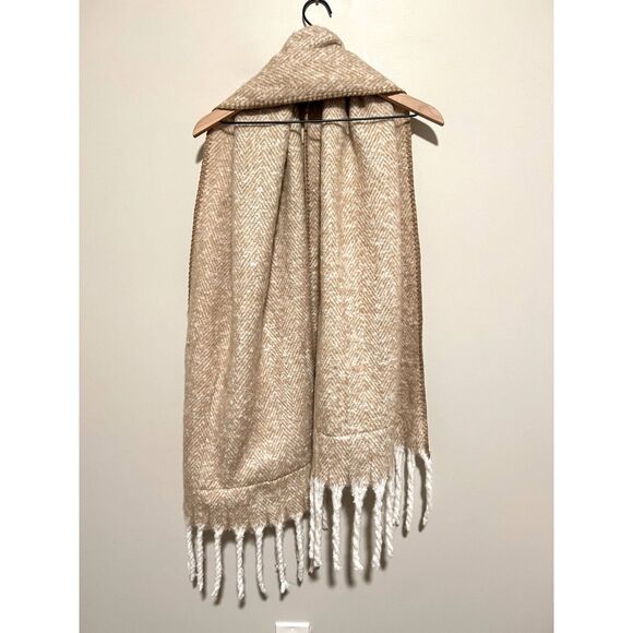 NWT Steve Madden Herringbone Oversized Blanket Pria Scarf Pockets - Picture 6 of 8